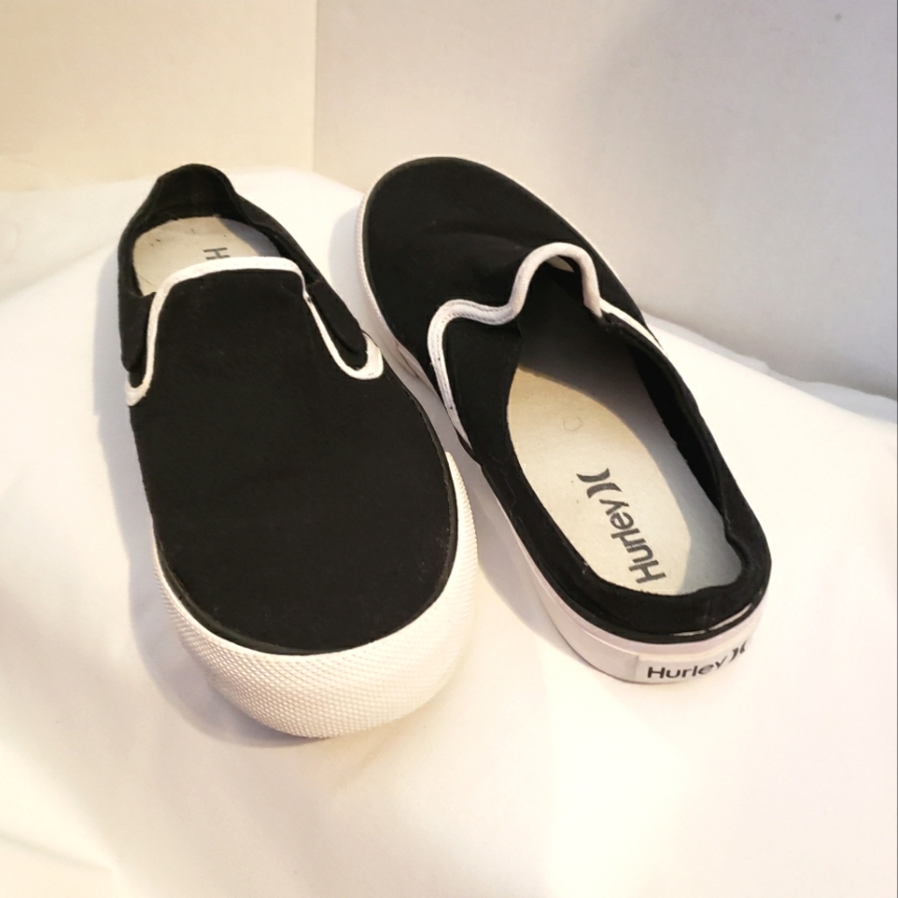 Women's Hurley Kayo Mule Laceless Slip On Canvas Sneaker, Black/White Si…